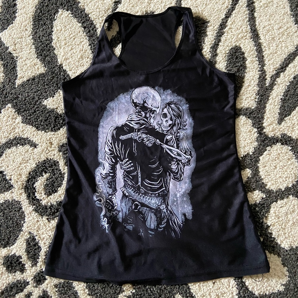 Silky gunslinger tank